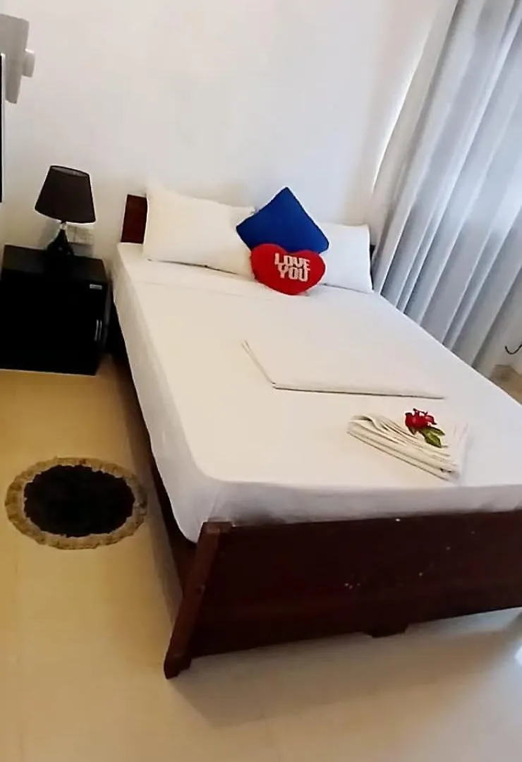 King Paradise By Hotel Oviniru  Negombo