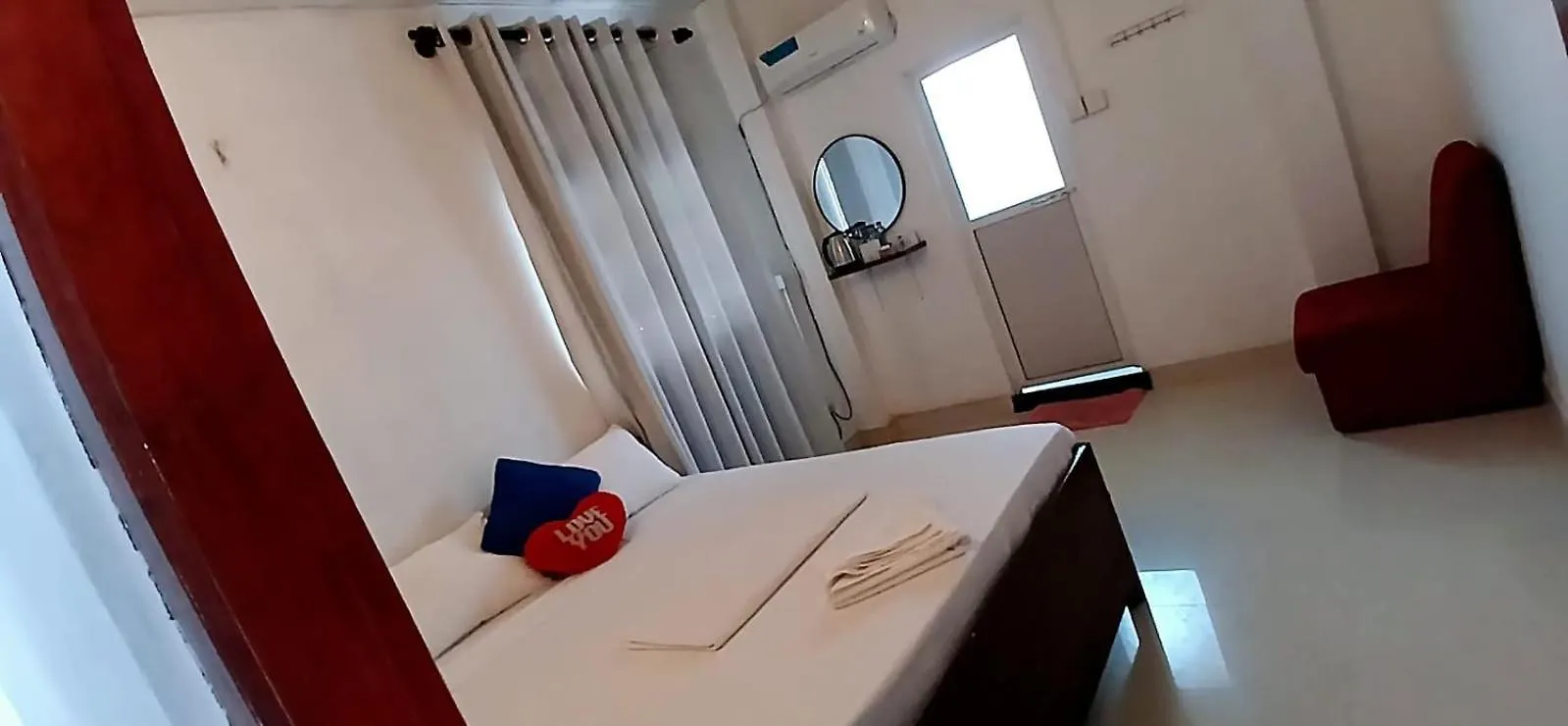 King Paradise By Hotel Oviniru  Negombo