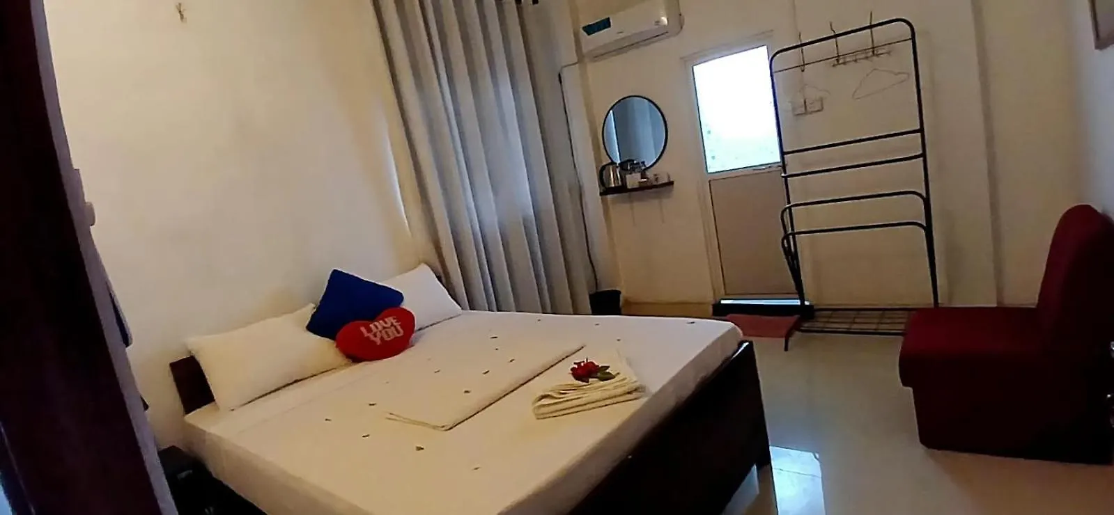King Paradise By Hotel Oviniru Sri Lanka
